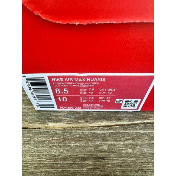 Nike Air Max Nuaxis, New in box, size 8.5 Men’s/ 10 women’s - Picture 3 of 8